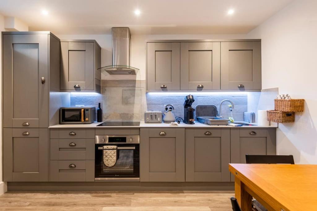 Comfortable Flat Close To The Beach Brighton Eksteriør bilde