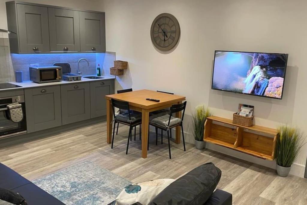 Comfortable Flat Close To The Beach Brighton Eksteriør bilde