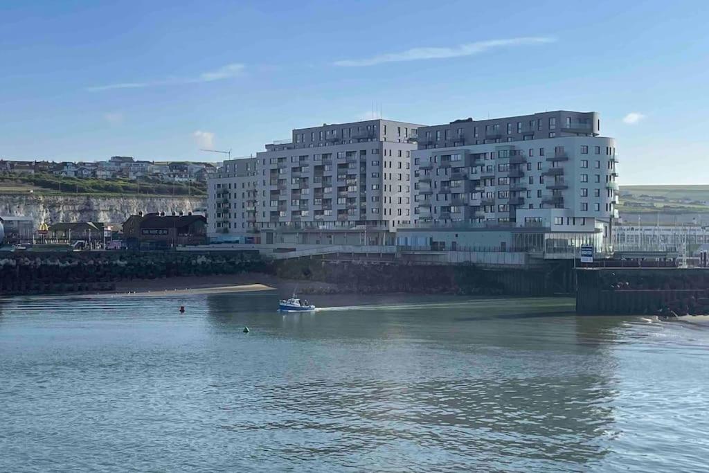 Comfortable Flat Close To The Beach Brighton Eksteriør bilde
